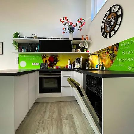 Gardenhouse Eschborn - Naehe Messe Frankfurt *